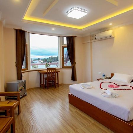 Five One Star Hotel Nyaung Shwe Εξωτερικό φωτογραφία