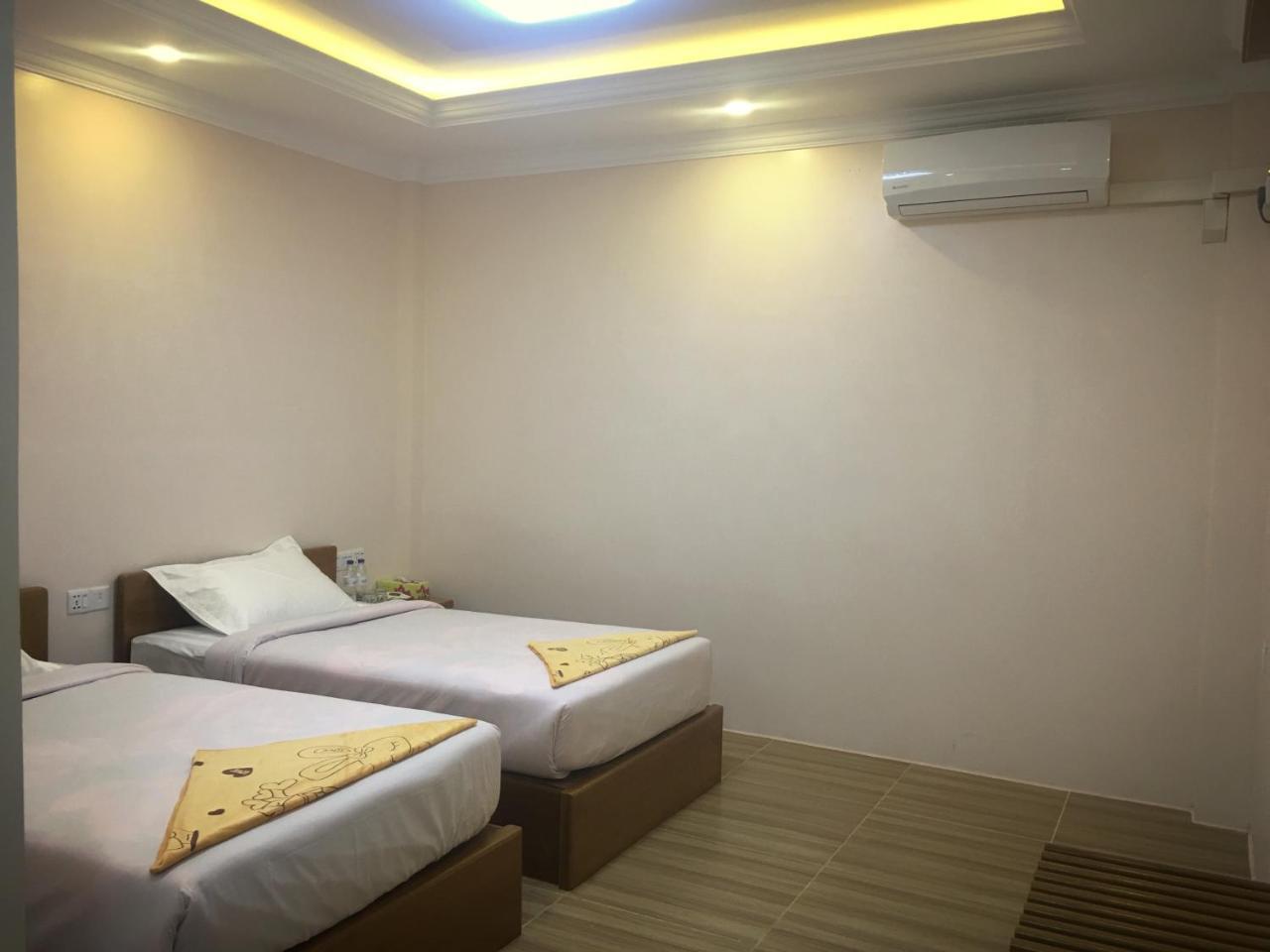 Five One Star Hotel Nyaung Shwe Εξωτερικό φωτογραφία